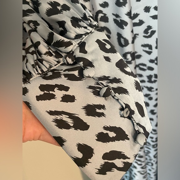Bardot V-Neck Satin Animal Print Dress XS 0 2 4 Grey Black Silver Belted Short - Picture 6 of 7